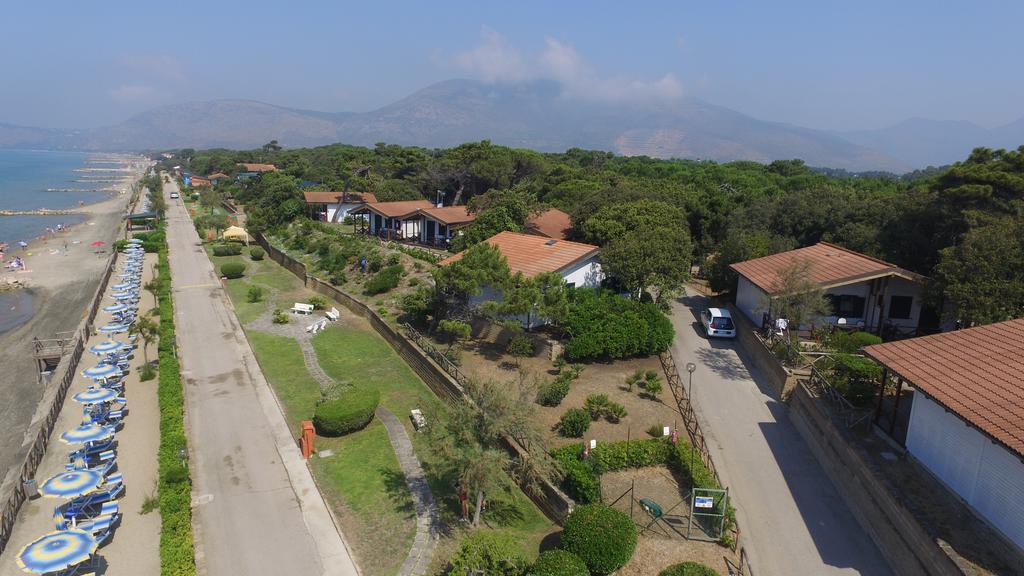 Settebello Village Lido Di Fondi Luaran gambar