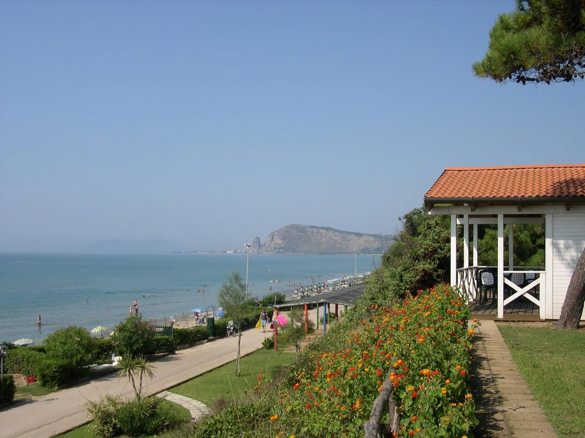 Settebello Village Lido Di Fondi Luaran gambar